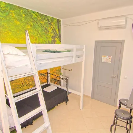 Cost Mercado Quarto em Acomodações Particulares *
