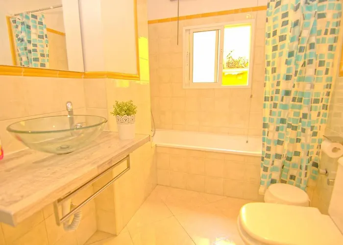 Quarto em Acomodações Particulares Cost Mercado