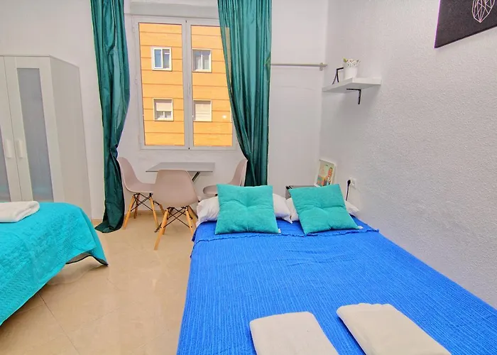 Quarto em Acomodações Particulares Cost Mercado